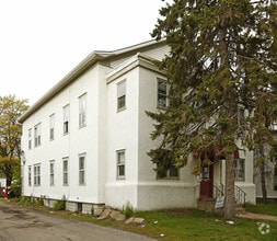 Building Photo - 1552 Edmund Ave
