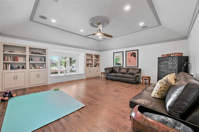 Building Photo - 6938 Pemberton Dr