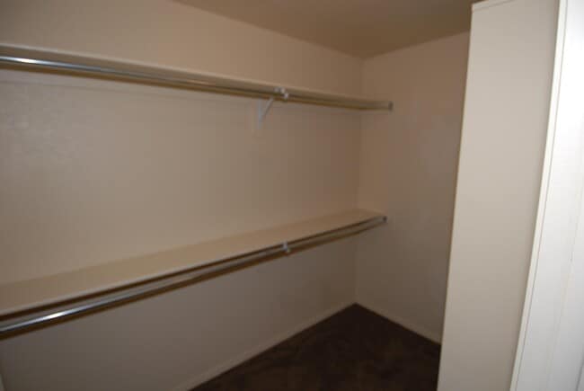 Building Photo - 2355 Skyler Dr