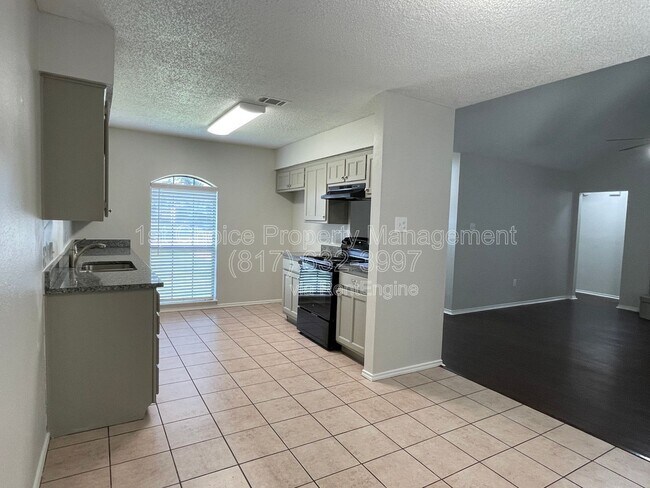 Building Photo - 459 Little Valley Ct