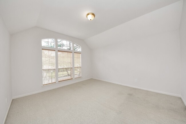 Building Photo - 4418 Bermuda Dr