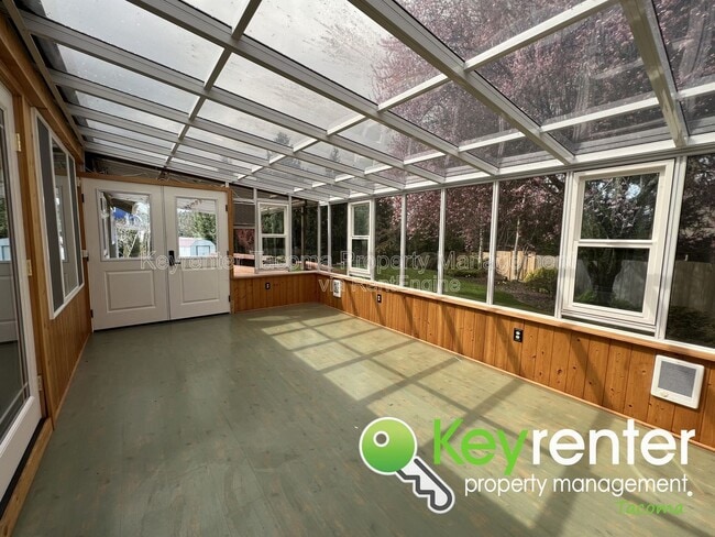 Building Photo - 610 Rice Ct