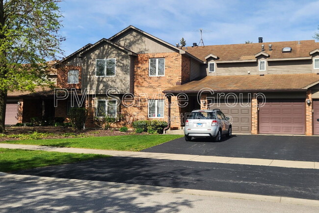 Primary Photo - 985 West Ct