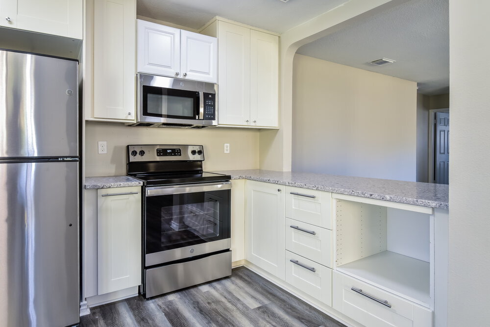 Building Photo - 8115 Maple Meadow Dr