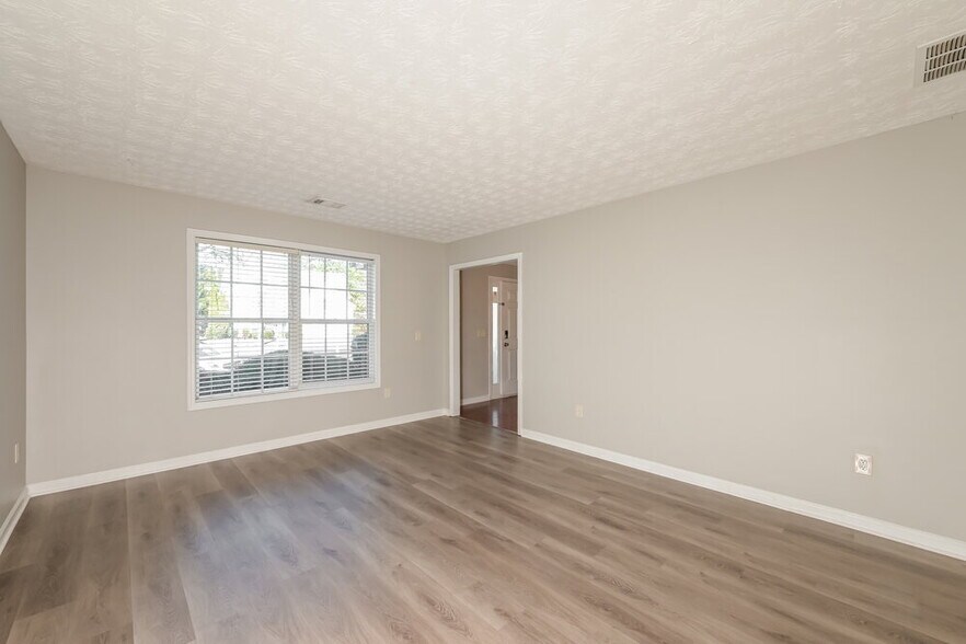 Building Photo - 3854 Sagebrush Ln