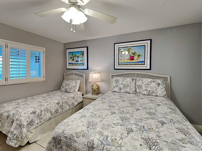 Building Photo - 210 Ocean Hibiscus Dr