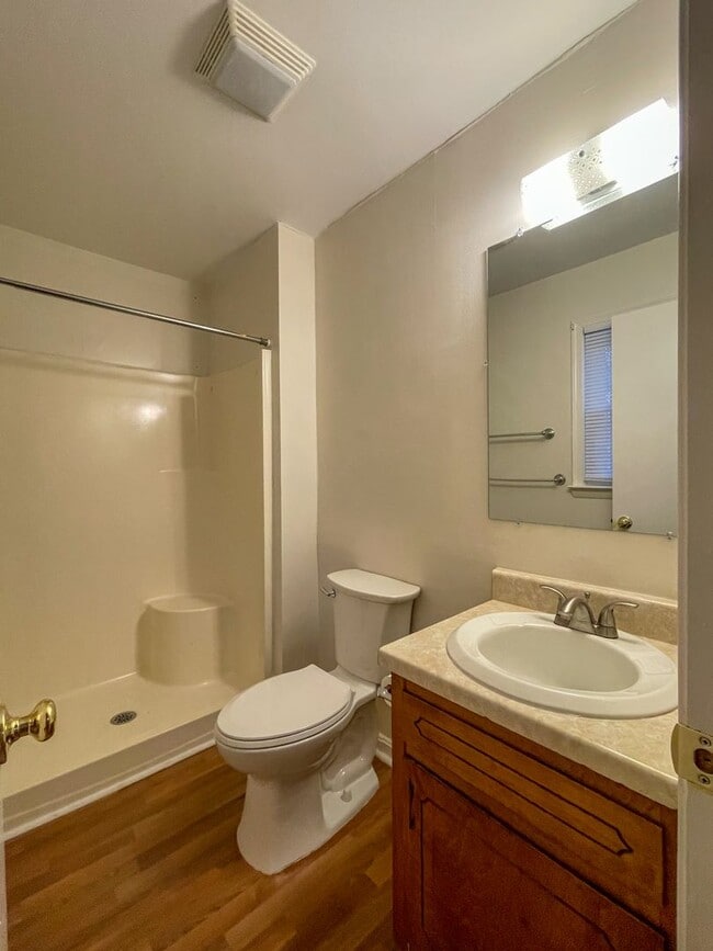 Building Photo - 238 Bull Run Dr