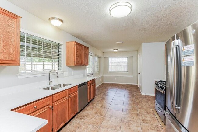 Building Photo - 801 Wisdom Dr