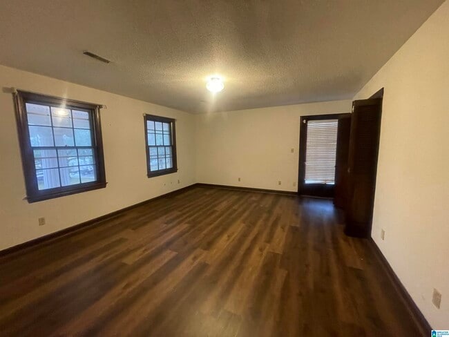 Building Photo - 3560 AL-25