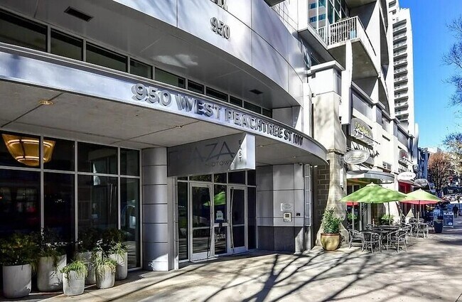 Building Photo - 950 W Peachtree St NW