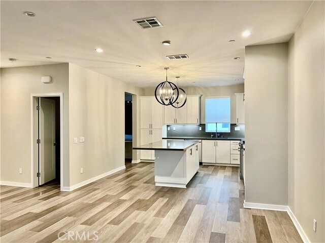 Building Photo - 2336 Synergy