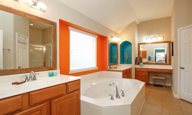 Building Photo - 8206 Sierra Dawn Dr