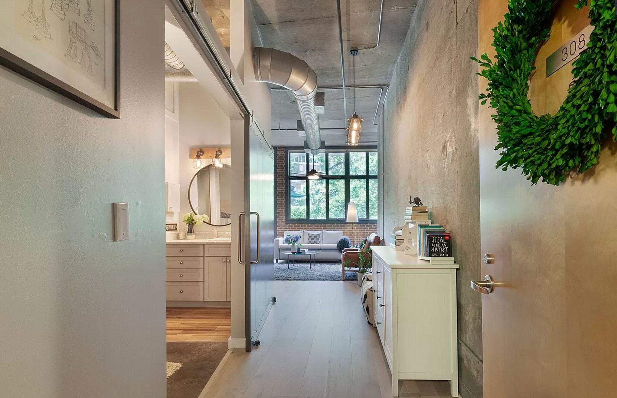 Building Photo - 640 Glen Iris Dr NE