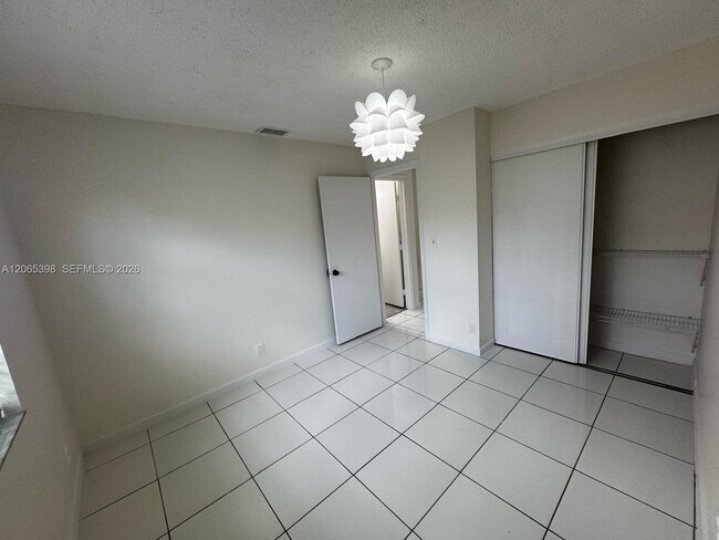 Building Photo - 8848 NW 76th Ct