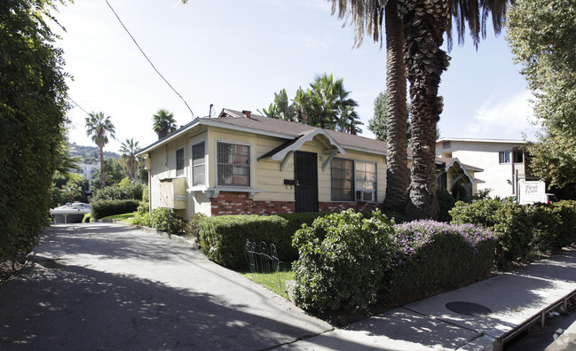 Primary Photo - 11042-11050 1/2 Aqua Vista St