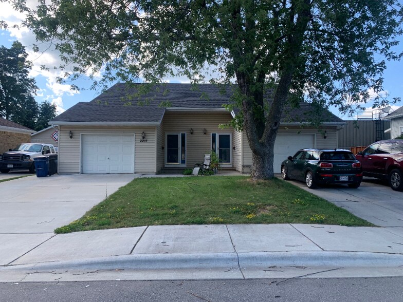 Primary Photo - 2216 Woodrow Way