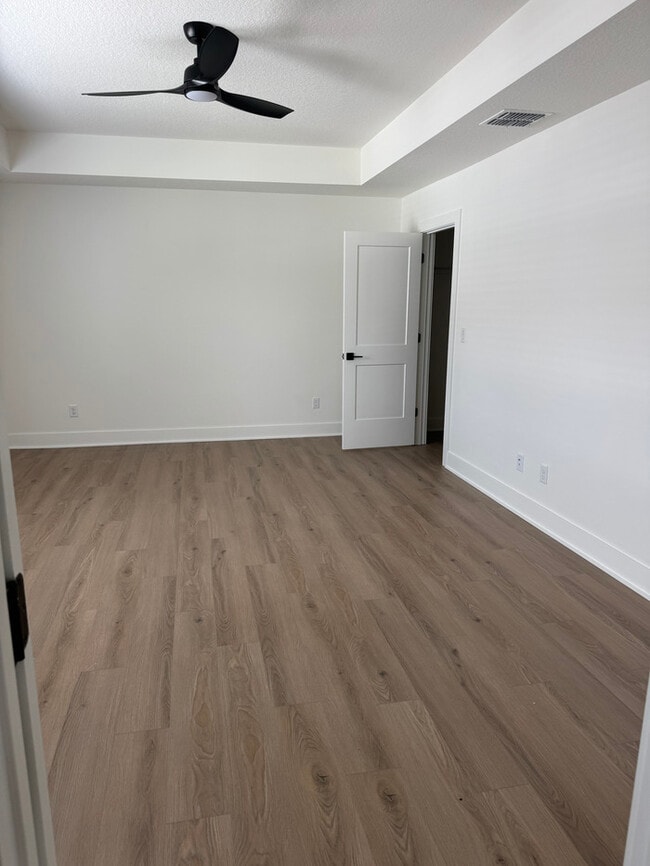 Building Photo - Brand new home