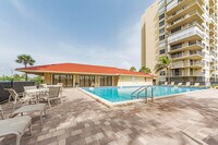 Building Photo - 4250 N Hwy A1A