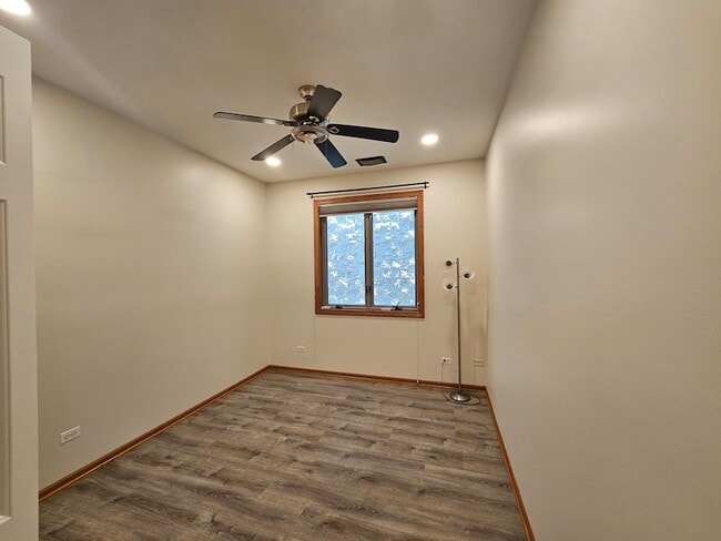 Building Photo - 1326 W Grenshaw St
