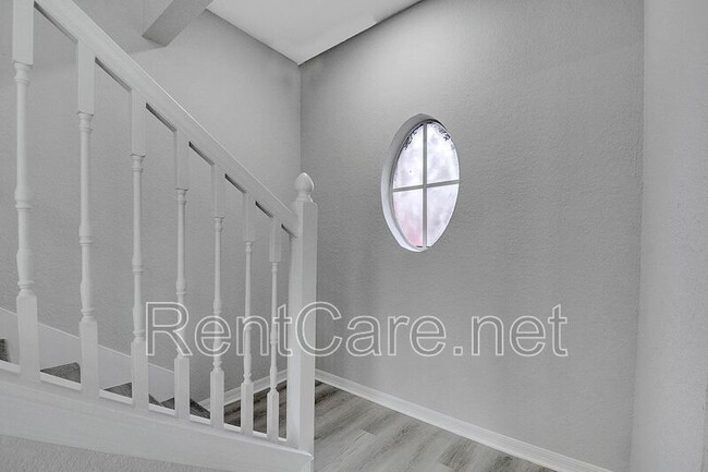 Building Photo - 6005 Westgate Dr