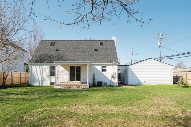 Building Photo - 13621 Vernon St