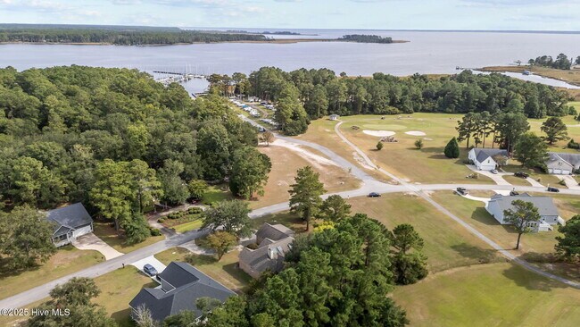 Building Photo - 1216 Barkentine Dr