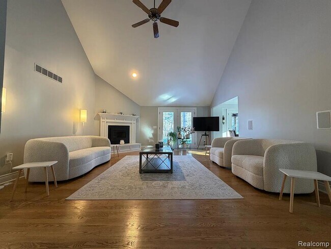 Building Photo - 4495 Maybee Rd