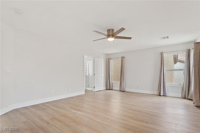 Building Photo - 802 Warwick Castle Dr