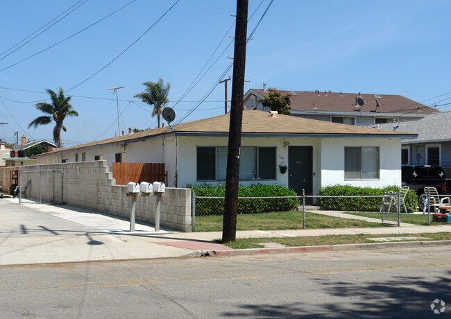 Primary Photo - 104-108 S Pacific Ave