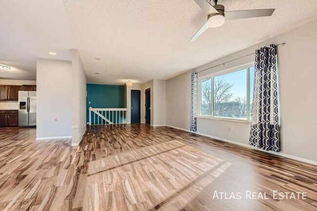 Building Photo - 330 E Rockrimmon Blvd