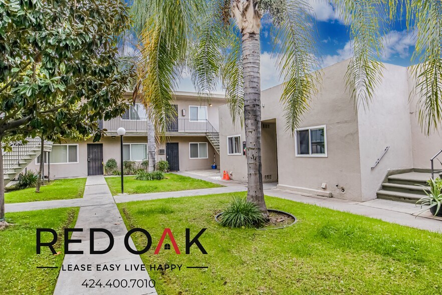 Building Photo - 2030 E Whiting Ave