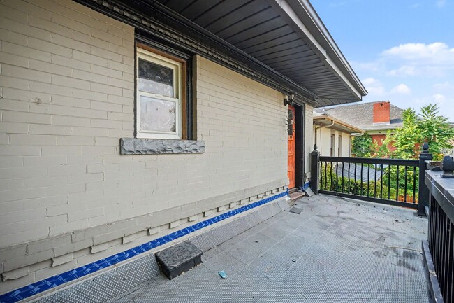Building Photo - 1464 N Elizabeth St