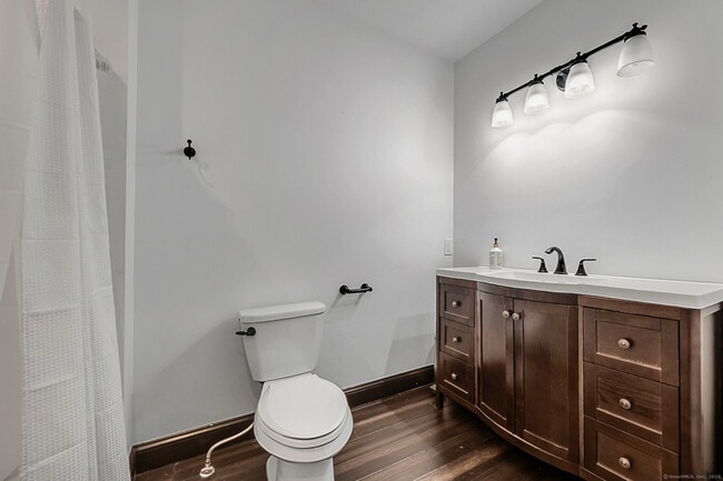 Building Photo - 46 West St