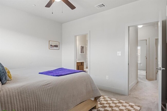 Building Photo - 2056 Local Rebel Lp