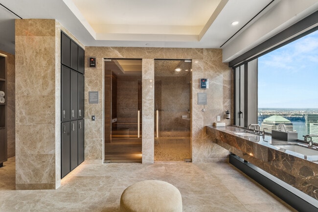 Building Photo - 125 Greenwich St