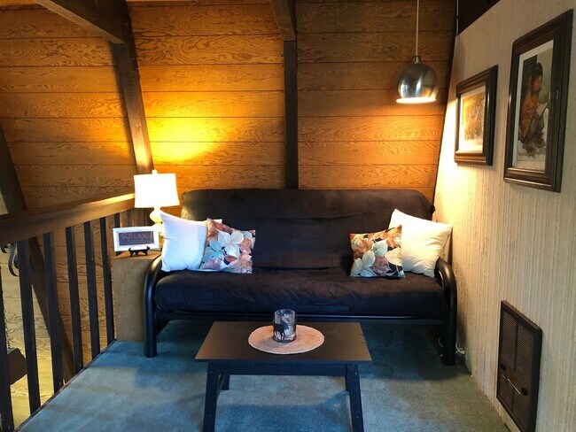 Building Photo - Ski Lease in Tahoe Donner- $2900 per month Furnished