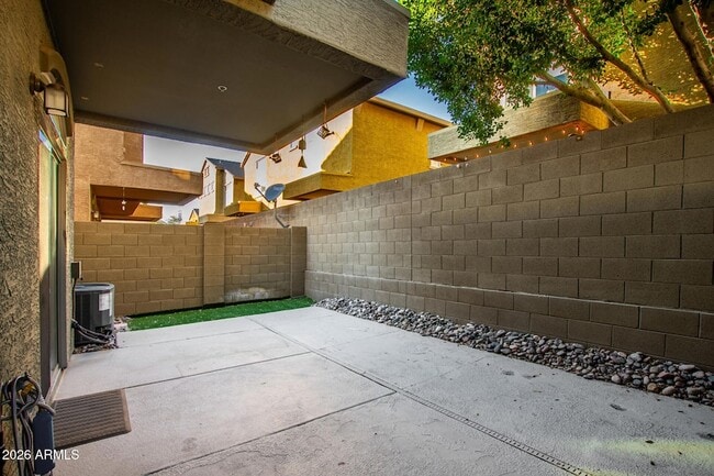 Building Photo - 17150 N 23rd St