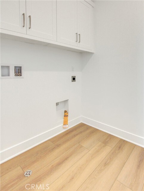 Building Photo - 230 Sora