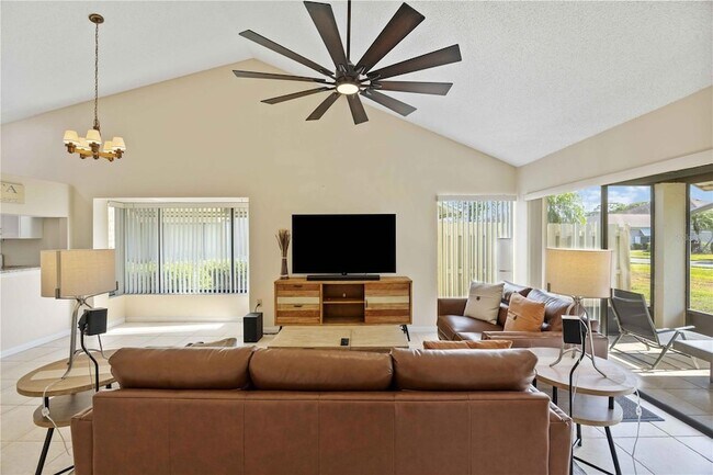Building Photo - 5370 Myrtle Wood