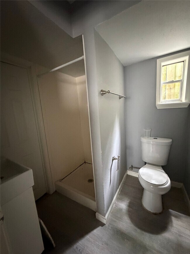 Building Photo - 7018 Avenue F