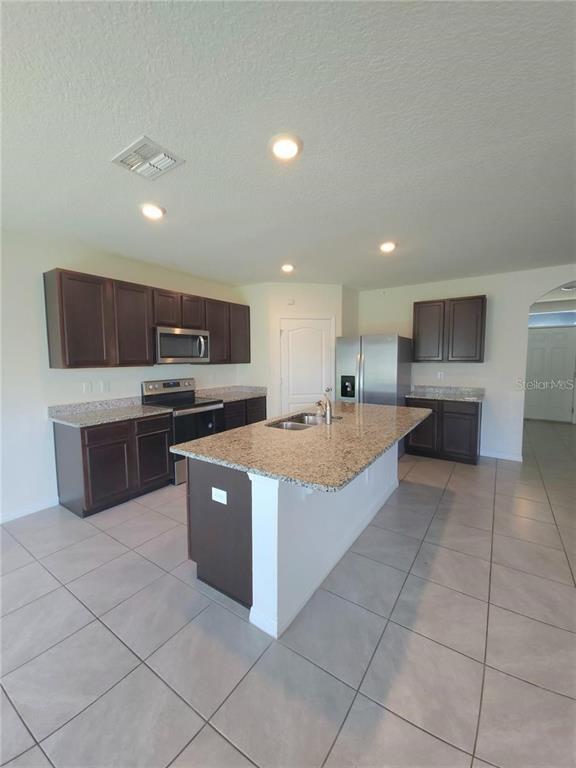 Building Photo - 575 Tortugas St
