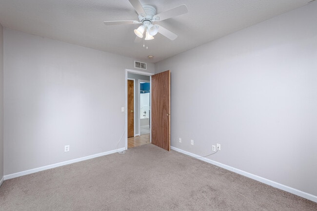 Building Photo - 2396 Quarterback Ct