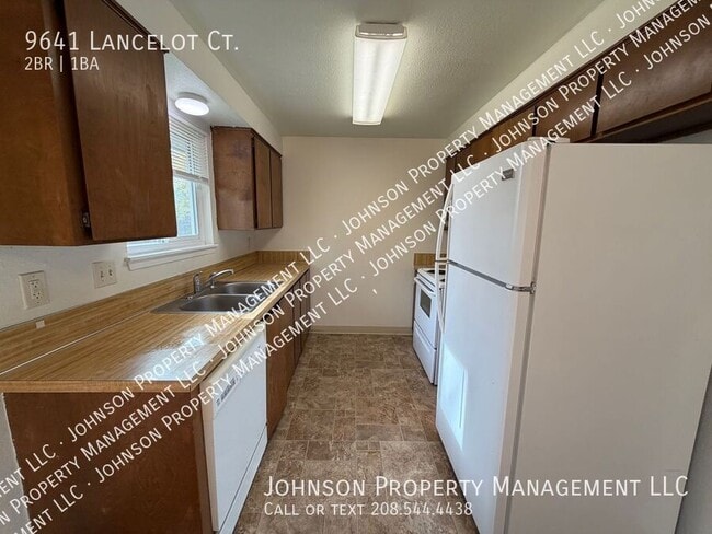 Building Photo - 9641 Lancelot Ct