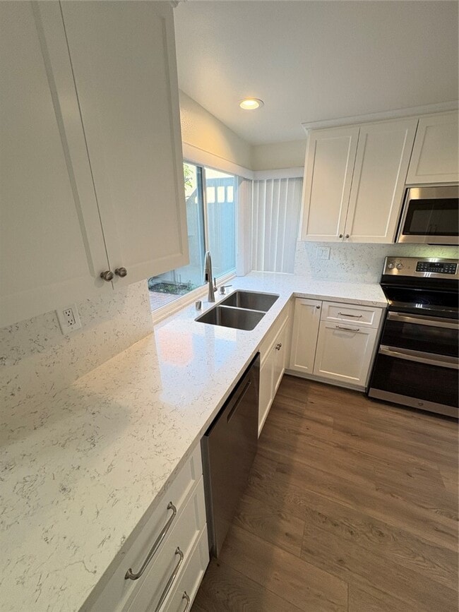 Building Photo - 310 Corsair Way