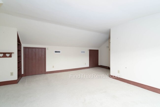 Building Photo - AVAILABLE NOW! Restored historic downtown Carlisle rental with fenced yard, pond, balcony, and ha...