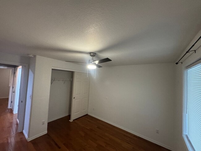 Building Photo - 509 Chelan Ave