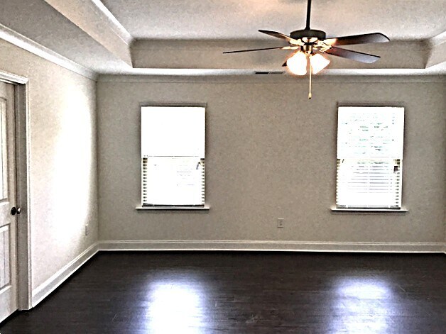 Building Photo - 1682 Weatherbrook Cir