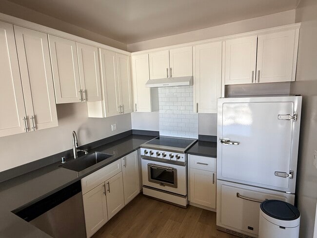 Building Photo - 6363 Christie Ave