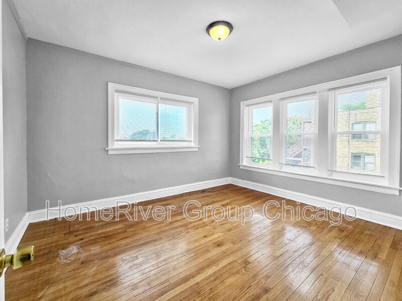 Building Photo - 8159 S Justine St