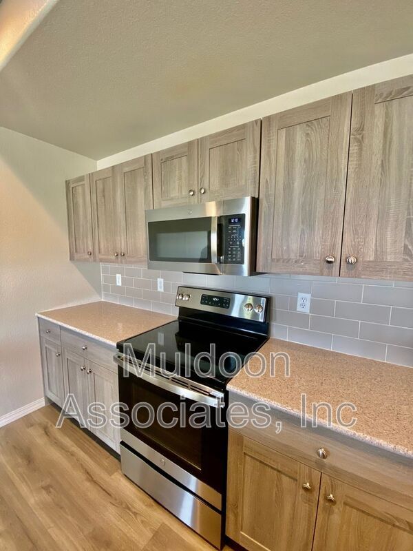 Building Photo - 8274 Talc Dr